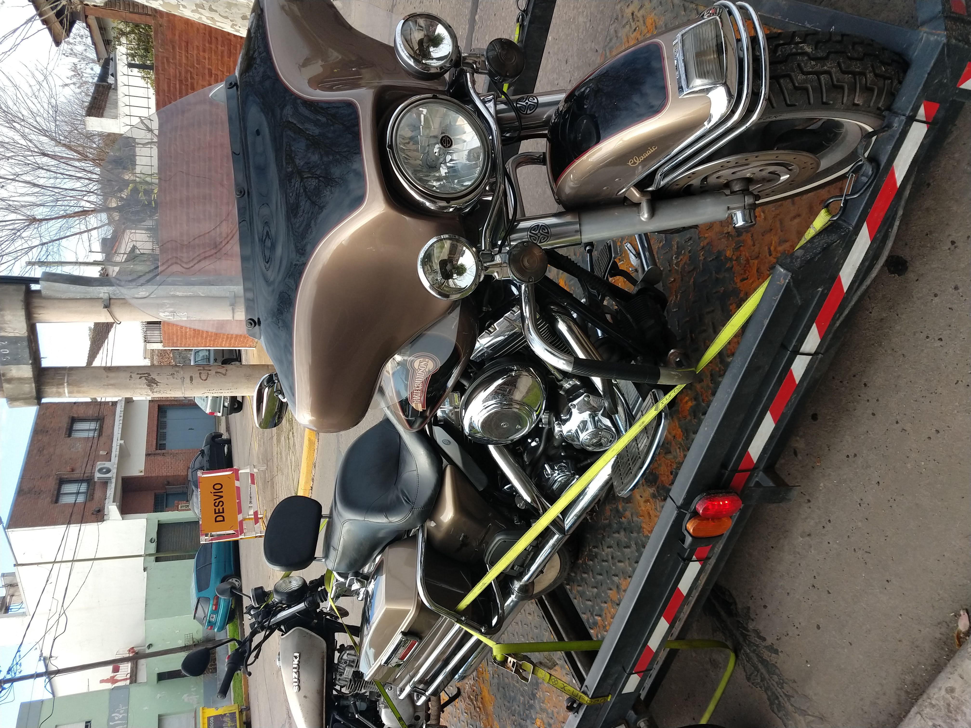 Moto de gran porte asegurada para traslado